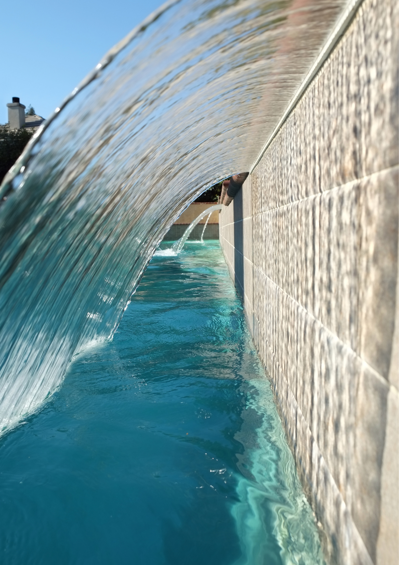 Sparkling Pool Fountain